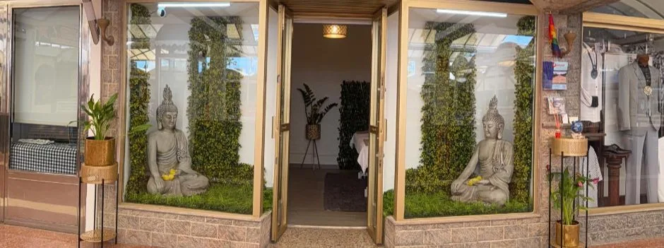 Green and Gold Massage